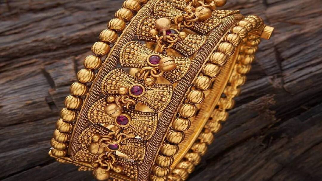 Latest Gold Silver Rate: அதிரடியாக உயர்ந்த தங்கம் விலை.. சவரனுக்கு ரூ.200 அதிகரிப்பு.. இன்றைய நிலவரம் இதோ..