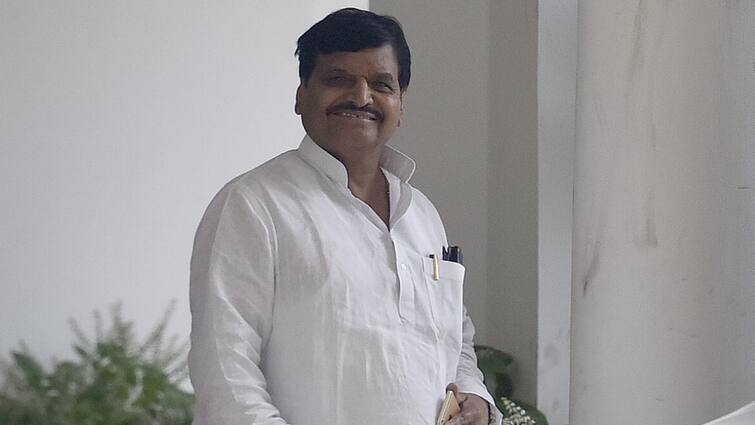 Shivpal Yadav Reaction on swami prasad maurya resignation from Samajwadi Party UP Politics: 'जो रहा बचा हैं वहां भी घूम लेंगे..', स्वामी प्रसाद मौर्य पर शिवपाल यादव ने कसा तंज, कही ये बात