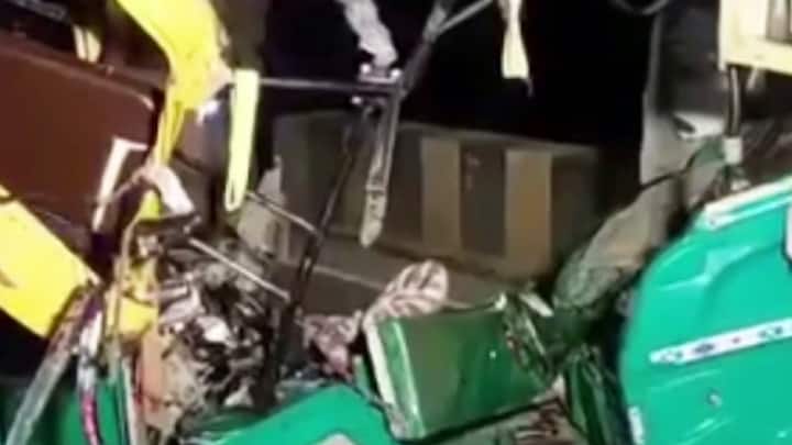 यह घटना रामगढ़ चौक थाना क्षेत्र की है. मृतक के परिजनों में कोहराम मच गया है.