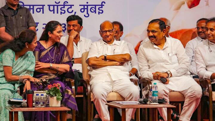 शरद पवार ने आगामी लोकसभा चुनावों में एमवीए उम्मीदवार के रूप में शाहू महाराज की उम्मीदवारी का वस्तुतः प्रस्ताव रखा.