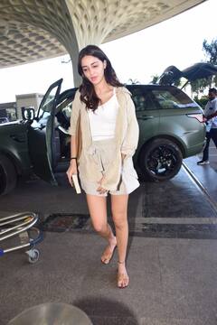 Rakul Preet-Jackky Wedding: रकुल-जैकी की शादी के लिए रूमर्ड बॉयफ्रेंड आदित्य रॉय संग गोवा पहुंचीं अनन्या पांडे, पत्नी मीरा के साथ दिखे शाहिद कपूर