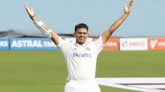 Yashasvi Jaiswal: ফুচকা বিক্রি থেকে বিলাসবহুল ফ্ল্যাটের মালিক, জয়সওয়ালের জীবন যেন 'খিড়কি থেকে সিংহদুয়ার'