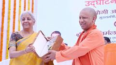 In Pics: पहली बार केंद्रीय मंत्री निर्मला सीतारमण का गोरखपुर दौरा, CM योगी की शान में पढ़े कसीदे, देखें तस्वीर