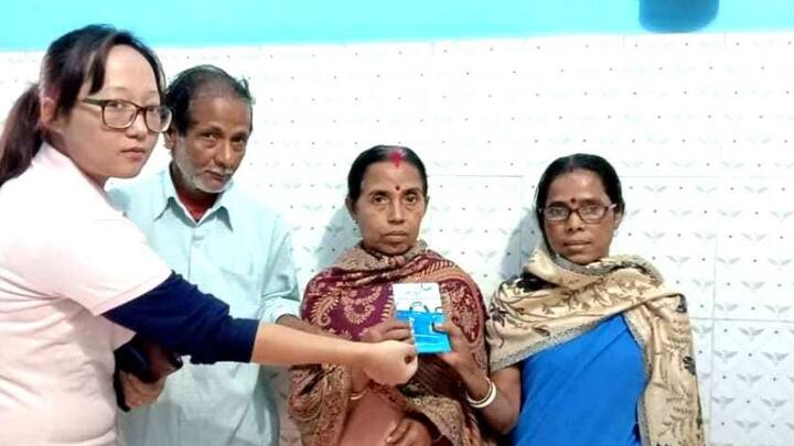 এমনকী কোনও নথিও আলাদা করে জমা করতে হবে না। শুধুমাত্র কার্ড দেখালেই এই চিকিৎসা পরিষেবা বিনামূল্যে পাওয়া যাবে। ছবি- www.swasthyasathi.gov.in ওয়েবসাইট