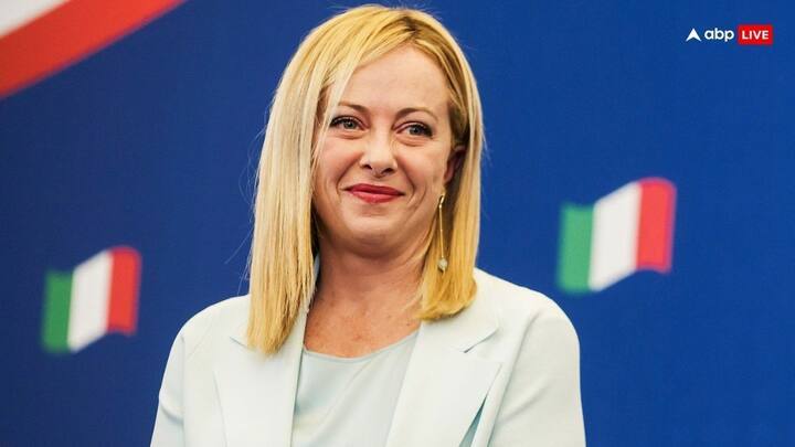 स्टाइल और लुक के लिए मशहूर इटली की प्रधानमंत्री जॉर्जिया मेलोनी इस रैंकिंग में सातवें नंबर पर हैं. उन्हें 44 प्रतिशत पॉइंट मिले हैं.