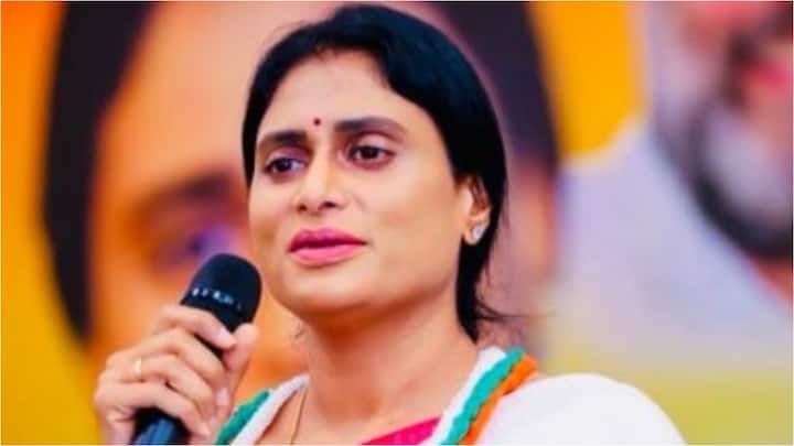 Andhra Pradesh Congress Chalo Secretariat Protest: Sharmila Spends Night In Office To Avoid House Arrest, Protestors Detained Chalo Secretariat Protest: Sharmila Spends Night In AP Cong Office To Avoid House Arrest, Protestors Detained