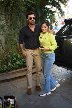 करीना की पार्टी में रणबीर की भांजी ने बटोरी लाइमलाइट, Samara Sahni की तस्वीरें रातोंरात वायरल