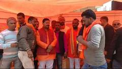 गंदगी रोकने के लिए दीवारों पर लगी देवी देवताओं की तस्वीर, हिंदू महासभा ने जताया विरोध