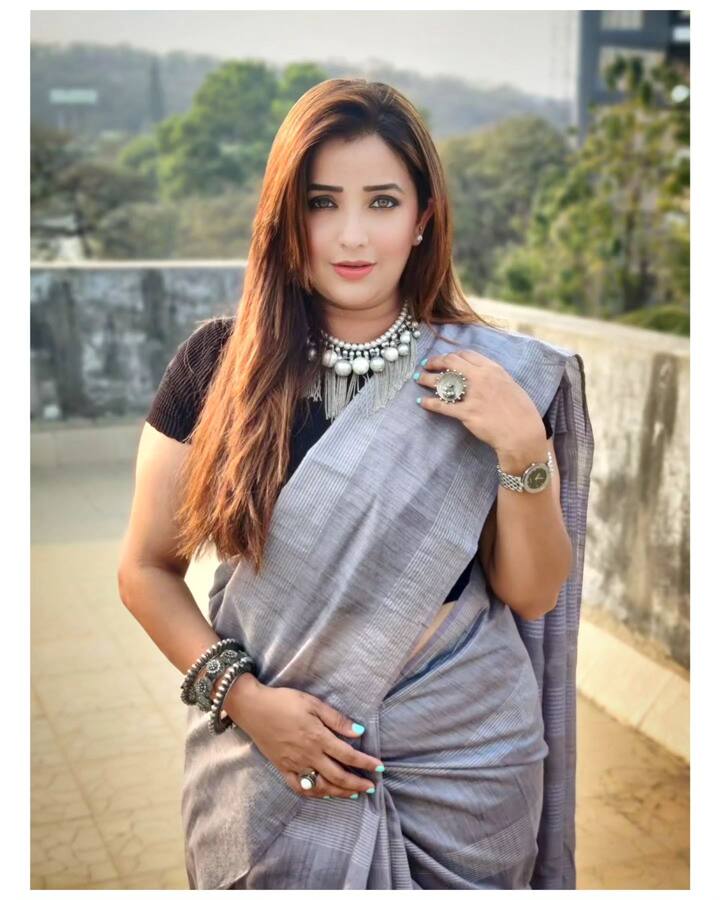 'रात्रीस खेळ चाले' या मालिकेतील अपूर्वाच्या अभिनयाला प्रेक्षकांची विशेष पसंती मिळाली. (pc:apurvanemlekarofficial/ig)