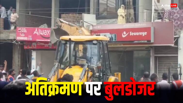 Indore Municipal Corporation Remove Encroachment In Front 250 Shops Using Bulldozer ann MP News: इंदौर में एक बार फिर बुलडोजर एक्शन! नगर निगम ने हटाए गए 250 दुकानों के सामने से अतिक्रमण