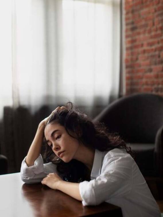 थकान तनाव और डिप्रेशन से यूं बिगाड़ता है मानसिक स्वास्थ्य