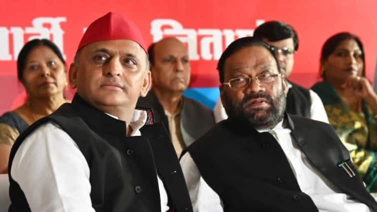 lok sabha election 2024 Swami Prasad Maurya words proved true due to Akhilesh Yadav decision UP Politics: अखिलेश यादव के फैसले से सच साबित हुई स्वामी प्रसाद मौर्य की बात, अब लगी आरोपों पर मुहर