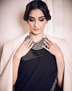 Sonam kapoor Photo: બ્લેક આઉટફીટમાં સોનમ કપૂરનો ક્લાસી અવતાર, જુઓ સુંદર તસવીરો