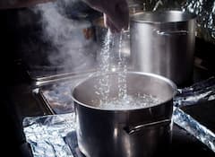 बनाना चाहती हैं खिले हुए चावल? तो इस बार ट्राई करें ये टेकनीक