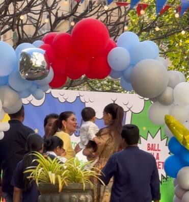 वहीं सोनम कपूर अपने क्यूट से बेटे वायु संग नजर पहुंची. इस दौरान करीना वायू को पैंपर करती हुई दिखाई दीं.