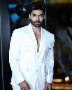 Gurmeet Choudhary Birthday:  घरच्यांच्या इच्छेविरुद्ध देबिनाशी लग्न केलं; जाणून घ्या गुरमीत बद्दलच्या खास गोष्टी!