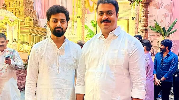 Nandamuri Mokshagna Recent Pic At A Marriage Function Nandamuri Mokshagna: స్టన్నింగ్ లుక్‌‌లో మోక్షజ్ఞ మెస్మరైజ్ - బాలయ్య ఫ్యాన్స్‌ ఫిదా