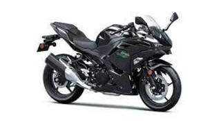 Kawasaki Ninja 500: கவாசகி நின்ஜா 500 பைக் இந்தியாவில் அறிமுகம் - தாறுமாறான அம்சங்கள் என்னென்ன?