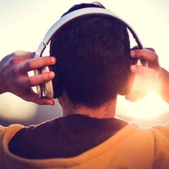 Listening to Music:  ਡਿਪਰੈਸ਼ਨ ਦੇ ਮਰੀਜ਼ਾਂ ਲਈ ਆਹ ਚੀਜ਼ ਹੈ ਦਵਾਈ ਤੋਂ  ਵੱਧ ਕਾਰਗਰ