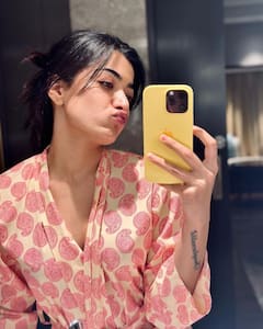 Rashmika Mandanna Photos : இணையவாசிகளை கொள்ளை கொண்ட ராஷ்மிகாவின் புது லுக்!