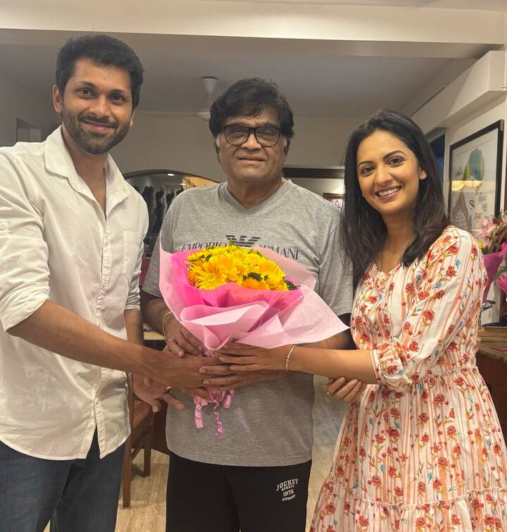 दादा कोंडकेंसोबत पांडू हवालदार , कळत नकळत, भस्म यांसारख्या चित्रपटांच्या माध्यमातून प्रेक्षकांपुढे अभिनयाचे विविध पैलू त्यांनी उलगडले. 'वजीर'सारख्या चित्रपटातून राजकारणी व्यक्तिरेखा त्यांनी साकारली तर चौकट राजामधील सहृदय गुणाच्या व्यक्तिरेखा त्यांनी निभावली. ऐंशीच्या दशकात लक्ष्यामामा आणि अशोकमामा या जोडीने महाराष्ट्राला खळखळून हसवलं आणि कलेच्या माध्यमातून त्यांच्या मनोजरंजनाची सेवा देखील केली. (photo:nivedita_ashok_saraf/ig)