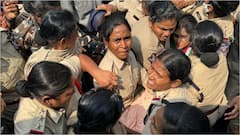 IN PICS: Andhra Pradesh Police Detain AP Congress Chief YS Sharmila During 'Chalo Secretariat' Protest
