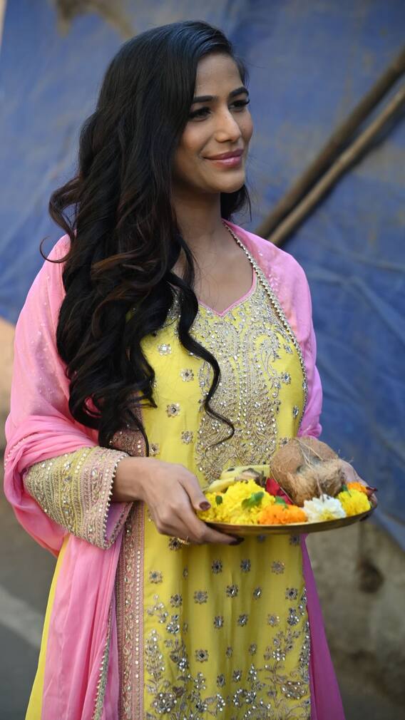 এবার কী করলেন পুনম পান্ডে?