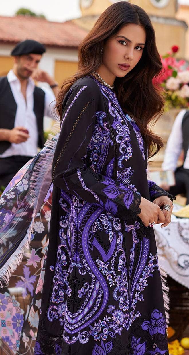 ਅਦਾਕਾਰਾ ਜਿਨ੍ਹਾਂ ਆਪਣੀ ਪ੍ਰੋਫੈਸ਼ਨਲ ਲਾਈਫ ਨੂੰ ਲੈਕੇ ਚਰਚਾ 'ਚ ਰਹਿੰਦੀ ਹੈ, ਉਨ੍ਹਾਂ ਹੀ ਆਪਣੀ ਨਿੱਜੀ ਜ਼ਿੰਦਗੀ ਨੂੰ ਲੈਕੇ ਵੀ ਸੁਰਖੀਆਂ ਬਟੋਰਦੀ ਹੈ।