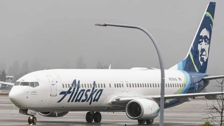 Alaska Airlines Passenger Stabs Fellow Flyer During In-Flight Altercation 'Planned On Killing Him': Alaska Airlines Passenger Stabs Fellow Flyer During In-Flight Altercation