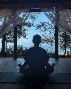 Samantha Bikini Photo Viral: బికినీలో షాకిచ్చిన సమంత, అరణ్యంలో అందాల విందు