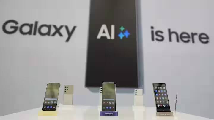 samsung will bring galaxy ai features to more devices complete list here marathi news Galaxy AI Feature : स्मार्टफोननंतर आता Samsung च्या अनेक डिव्हाईसमध्ये येणार AI फीचर्स; संपूर्ण यादी पाहाच