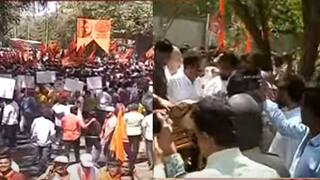 Amit Thackeray Dhadak Morcha Pune : धडक मोर्चातील कार्यकर्त्यांना पोलिसांकडून मज्जाव; अमित ठाकरे अन् शर्मिला ठाकरेंनाच कुलगरूंकडे एन्ट्री