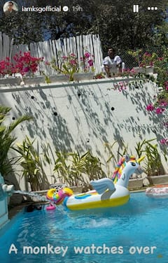 Karan Singh Grover Birthday: बर्थडे पर पत्नी बिपाशा और बेटी के साथ करण सिंह ग्रोवर ने की पूल पार्टी, स्विमसूट में क्यूट दिखी छोटी सी देवी