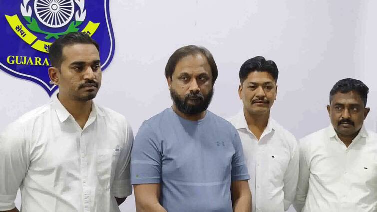 Saurashtra's biggest bootlegger and BJP corporator's husband arrested from Ujjain સૌરાષ્ટ્રનો સૌથી મોટો બુટલેગર અને ભાજપ કોર્પોરેટરનો પતિ ઉજ્જૈનથી ઝડપાયો