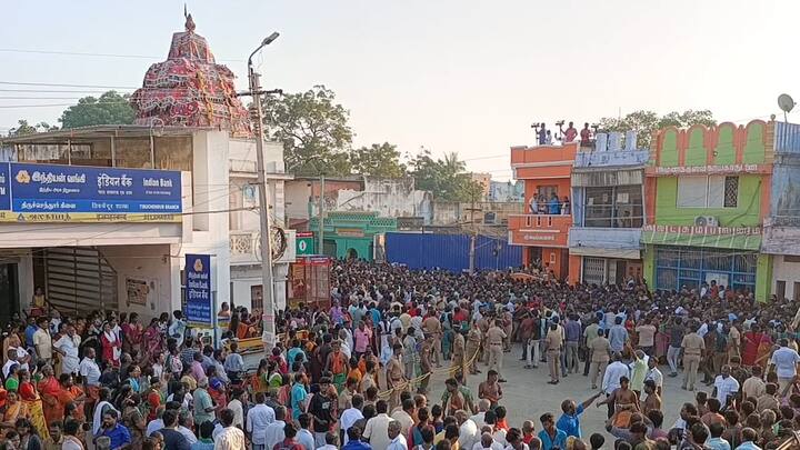 Thousands of devotees participated in the chariot procession and pulled the chariot by chanting “Arokhara”. (Credit: ABP Nadu)