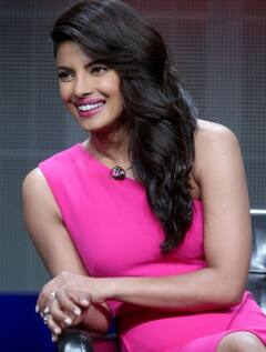 हिंदी सिनेमा में सबसे ज्यादा फीस लेने वाली ये एक्ट्रेस बॉलीवुड छोड़ने पर हो गई थी मजबूर, भारत छोड़ विदेश में हुईं सैटल, पहचाना क्या?