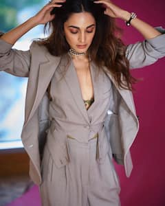 Kiara Advani Photos : கோட் சூட்டில் அசத்தும் பாலிவுட் நடிகை கியாரா அத்வானி!