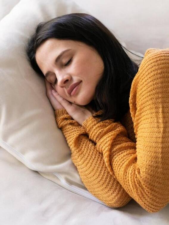 बेहतर नीदं के लिए खाएं ये फूड्स