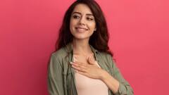 Breast Cancer: ब्रेस्ट में सूजन के साथ-साथ रहता है दर्द तो भूल से भी न करें इग्नोर, खुद से ऐसे करें चेक