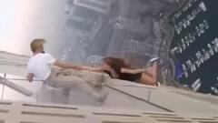 कई मंजिला इमारत पर लड़की ने किया कुछ ऐसा, देखकर ही लगने लगेगा डर