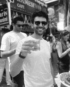 Kartik Aaryan Digs Bengaluru's Culinary Delights, Jokes Of Becoming Food Blogger - See Pics