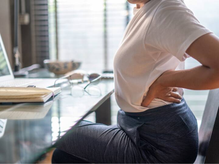 Back pain relief: Long sitting hours and changes in work patterns have resulted in increased back pain for many individuals. When one is not hydrated enough, the back muscles can become stiff and sore, potentially leading to painful cramps or even slipped discs. Increasing water intake can offer relief by reducing dehydration-related problems in the muscles and discs. (Image Source: Getty Images)