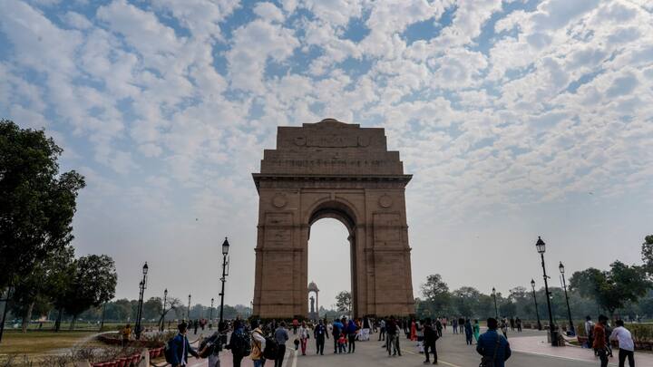 अगले 24 घंटों के दौरान उत्तर पश्चिम और मध्य भारत में न्यूनतम तापमान में कोई खास बदलाव की संभावना नहीं है और उसके बाद तापमान में 2-3 डिग्री सेल्सियस की बढ़ोतरी हो सकती है. वहीं, अगले 5 दिनों के दौरान देश के बाकी हिस्सों में न्यूनतम तापमान में कोई अहम बदलाव होने की संभावना नहीं है.