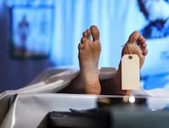 एक हफ्ते में चार बार चढ़ाया गलत ब्लड ग्रुप, खराब हो गईं किडनी! SMS अस्पताल में मरीज की मौत