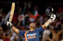 Photos: 14 વર્ષ પહેલા આજના જ દિવસે સચિન તેંદુલકરે બનાવ્યો હતો 'વર્લ્ડ રેકોર્ડ'