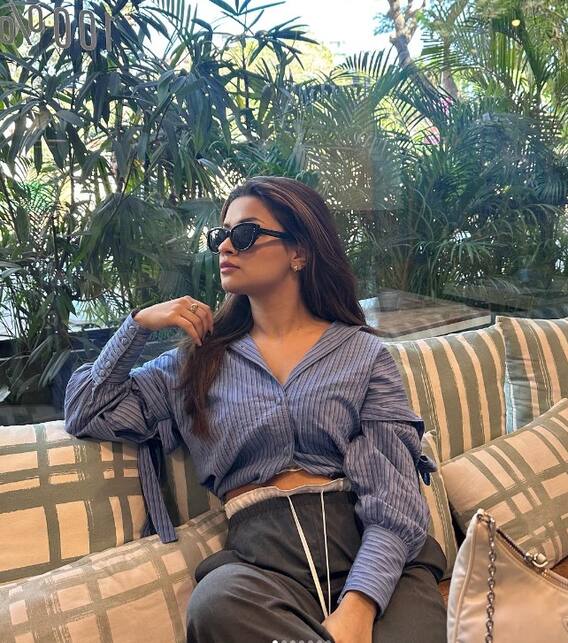 સિમ્પલ ડ્રેસમાં અવનીત પર ફરી ચઢ્યો બૉલ્ડનેસનો ખુમાર