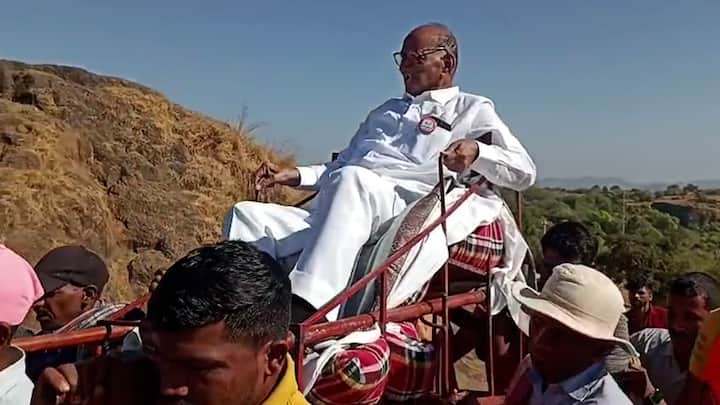 'तुतारी वाजवणारा माणूस' हे चिन्ह तळागाळात पोहोचवण्यासाठी रायगड किल्ल्यावर भव्य कार्यक्रम झाला. (Photo Credit : ABP MAJHA)