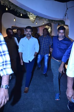 రామ్ చరణ్ to అక్కినేని ఫ్యామిలీ - ఆశిష్ రిసెప్షన్ వేడుకలో సందడి చేసిన టాలీవుడ్ సెలబ్రిటీలు వీరే