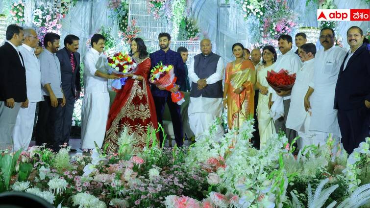 YS Sharmila Son Raja Reddy Priyas Wedding Reception at Fort Grand in Shamshabad Sharmila Son Wedding Reception: షర్మిల కుమారుడి మ్యారేజ్ రిసెప్షన్ కు హాజరైన ఖర్గే, రేవంత్ రెడ్డి సహా ప్రముఖులు