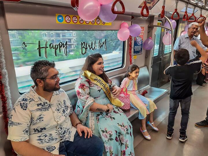 প্রিপেড পেমেন্ট ইনস্ট্রুমেন্টের সহজ উদাহরণ হল মেট্রোর প্রিপেড পরিষেবা। ঠিক যেমন মেট্রোতে আগে কার্ডে টাকা ভরে আপনি সহজেই যাতায়াত করতে পারেন, এরকম   পরিষেবা দেশের গণপরিবহণে চালু করতে বলেছে রিজার্ভ ব্যাঙ্ক।